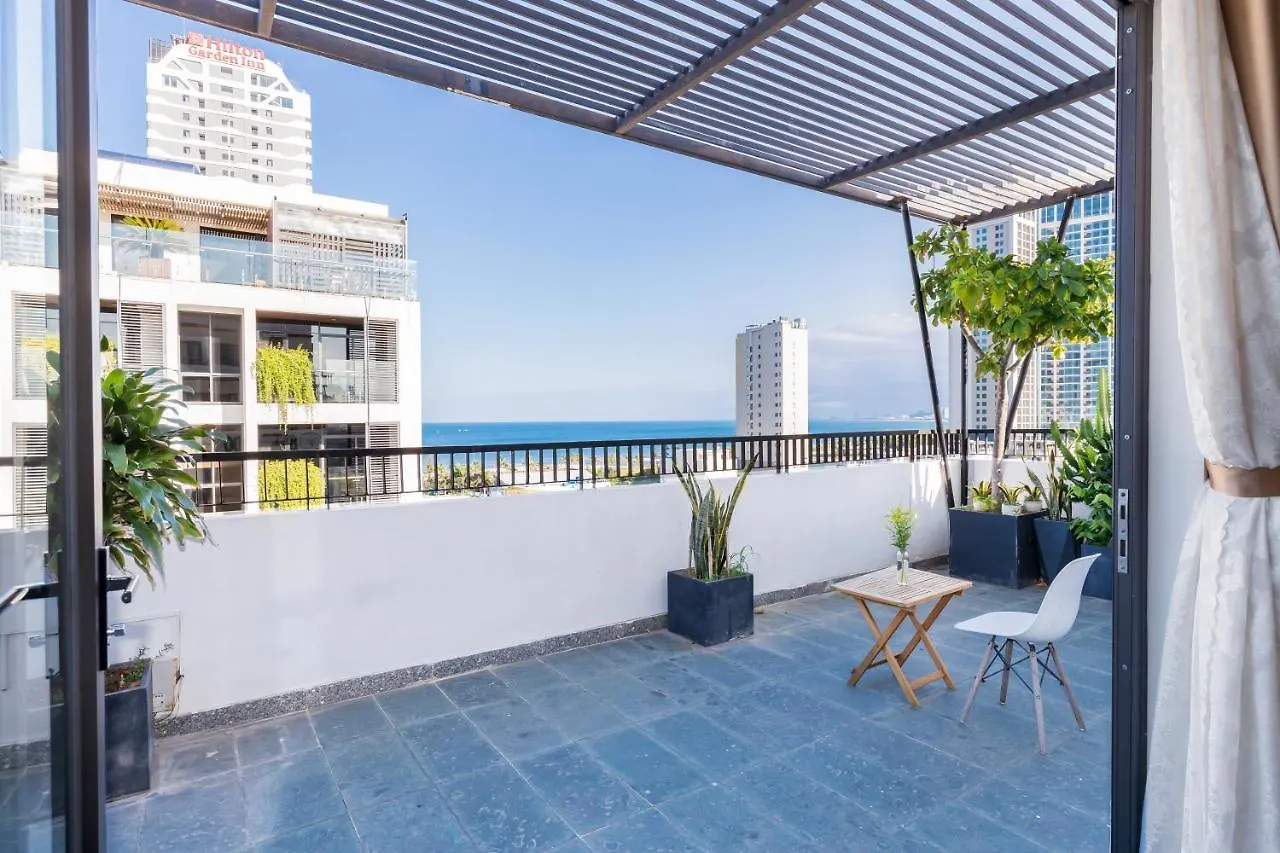 Smeraldo Hotel & Apartment Da Nang 4*,